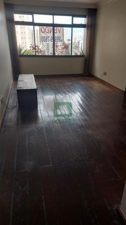 Apartamento à venda com 3 quartos, 100m² - Foto 1