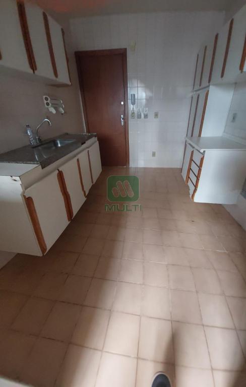 Apartamento à venda com 3 quartos, 100m² - Foto 6