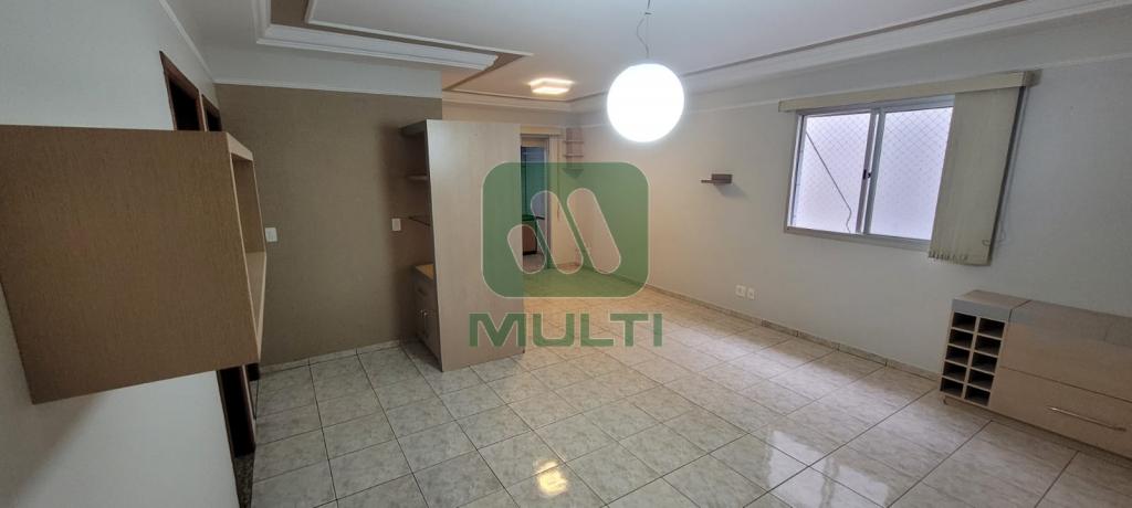 Apartamento à venda com 3 quartos, 115m² - Foto 3