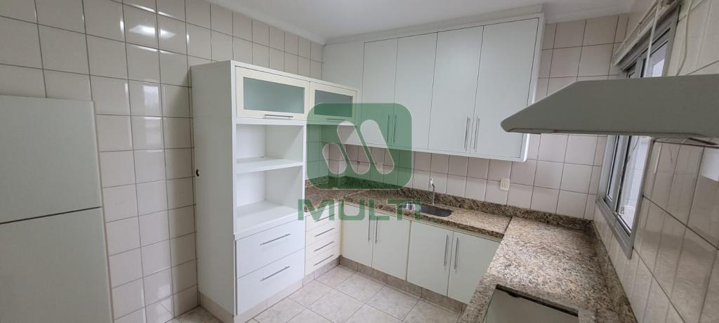 Apartamento à venda com 3 quartos, 115m² - Foto 8