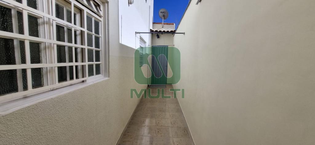 Casa à venda com 5 quartos, 296m² - Foto 10