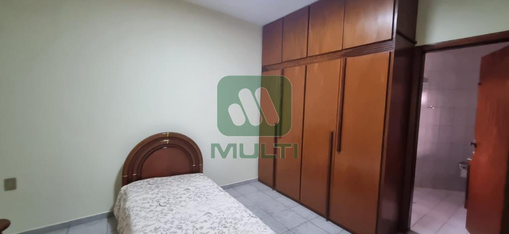 Casa à venda com 5 quartos, 296m² - Foto 40