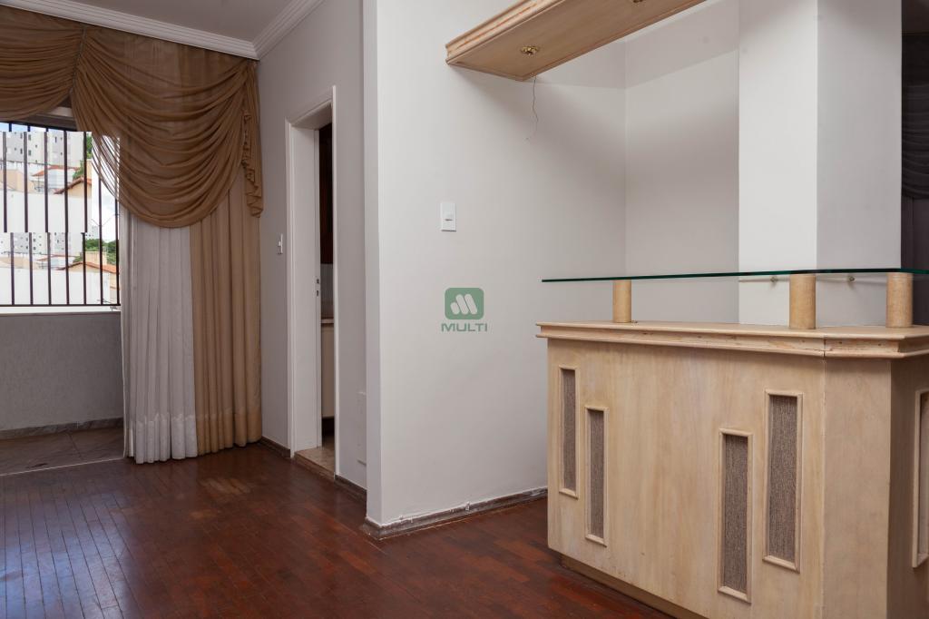 Apartamento à venda com 3 quartos, 160m² - Foto 6