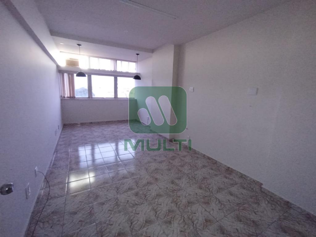 Conjunto Comercial-Sala à venda com 1 quarto, 30m² - Foto 1