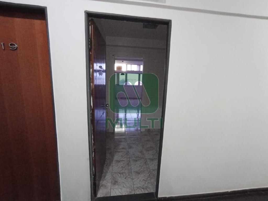 Conjunto Comercial-Sala à venda com 1 quarto, 30m² - Foto 4