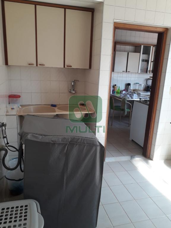 Apartamento à venda com 3 quartos, 177m² - Foto 10