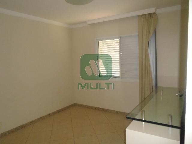 Apartamento à venda com 3 quartos, 188m² - Foto 5