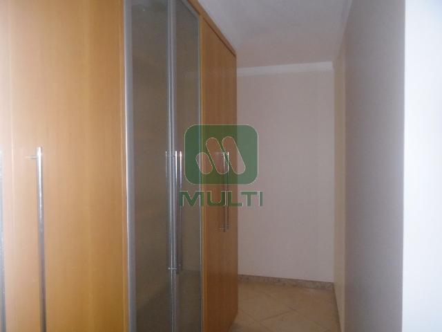 Apartamento à venda com 3 quartos, 188m² - Foto 13