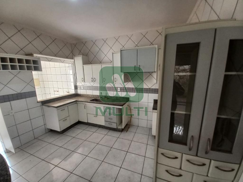 Casa à venda com 3 quartos, 158m² - Foto 19