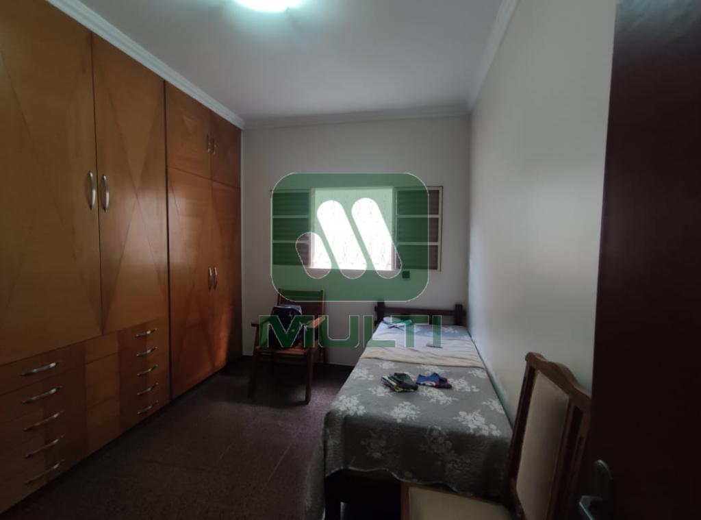 Casa à venda com 3 quartos, 280m² - Foto 9