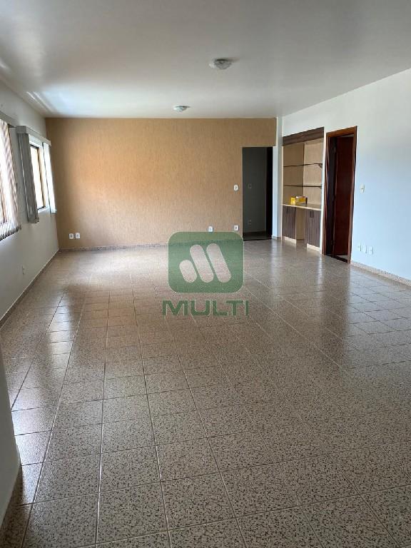 Apartamento à venda com 3 quartos, 130m² - Foto 18