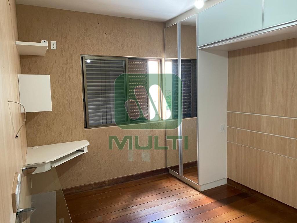 Apartamento à venda com 3 quartos, 130m² - Foto 21