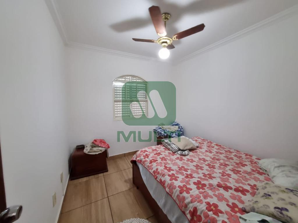 Casa à venda com 3 quartos, 200m² - Foto 8