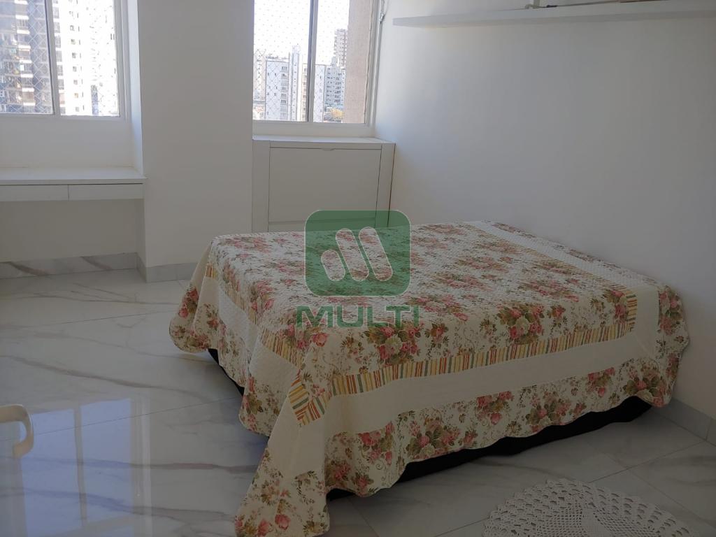 Apartamento à venda com 3 quartos, 166m² - Foto 18