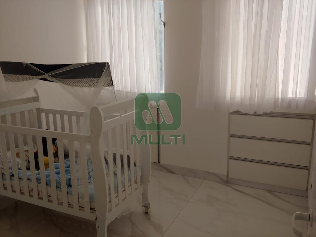 Apartamento à venda com 3 quartos, 166m² - Foto 23