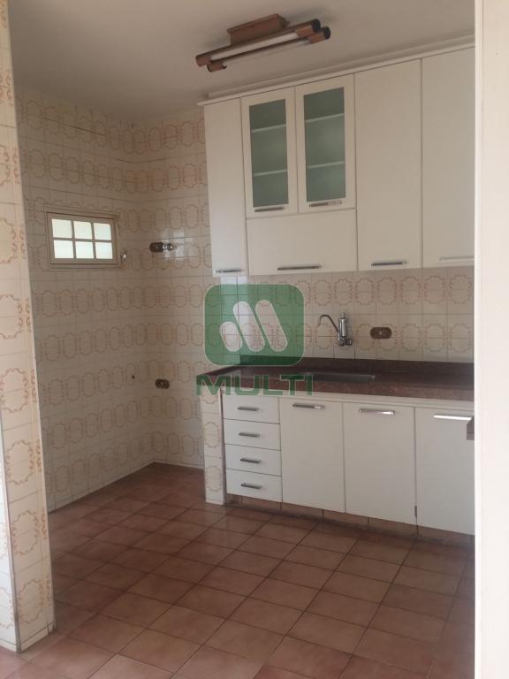 Casa à venda com 3 quartos, 199m² - Foto 23