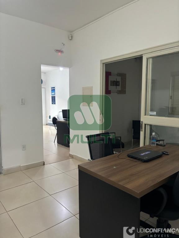 Prédio Inteiro à venda com 3 quartos, 267m² - Foto 3