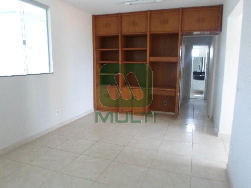 Apartamento à venda com 3 quartos, 117m² - Foto 3