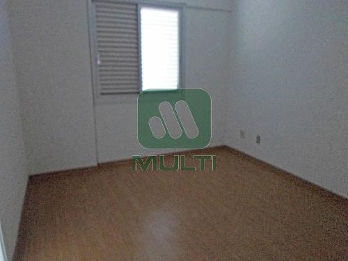 Apartamento à venda com 3 quartos, 117m² - Foto 11