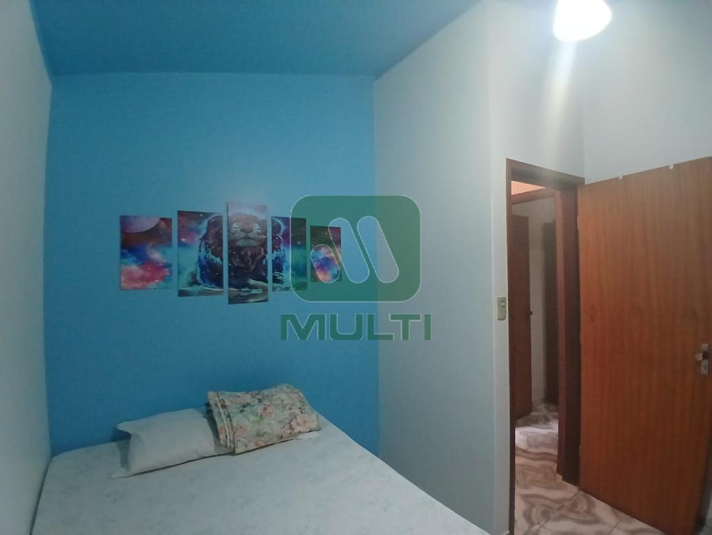 Casa à venda com 3 quartos, 240m² - Foto 17