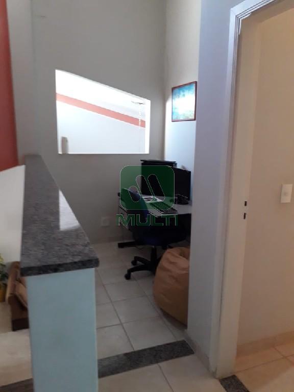 Casa à venda com 3 quartos, 250m² - Foto 5