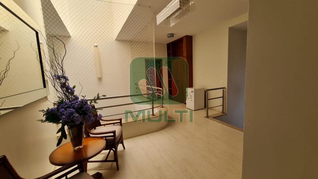 Casa à venda com 4 quartos, 620m² - Foto 56