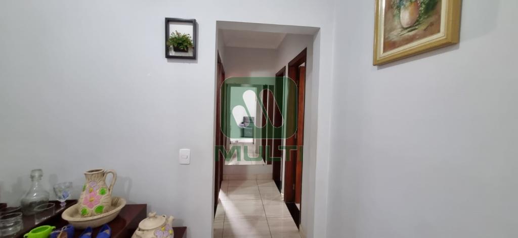 Apartamento à venda com 3 quartos, 85m² - Foto 3