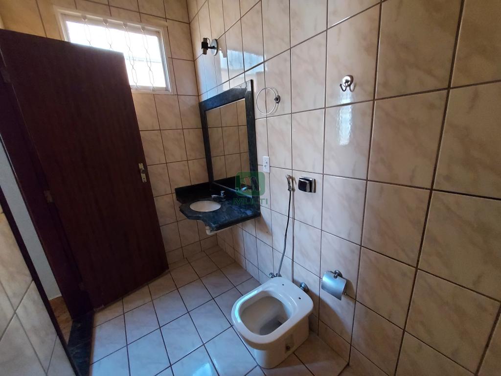 Casa à venda com 3 quartos, 170m² - Foto 7