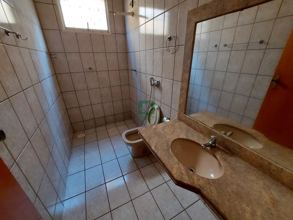 Casa à venda com 3 quartos, 170m² - Foto 9