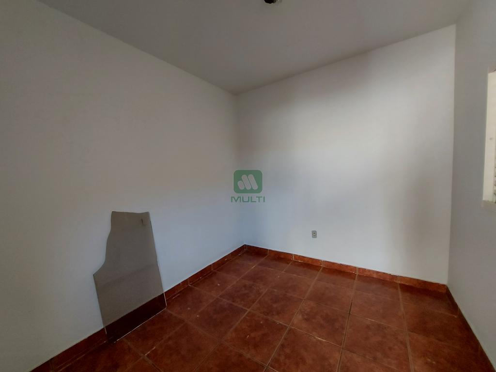 Casa à venda com 3 quartos, 170m² - Foto 11