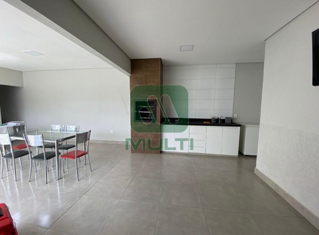 Casa à venda com 3 quartos, 190m² - Foto 8