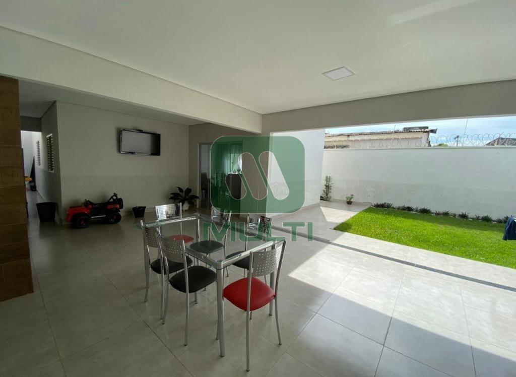 Casa à venda com 3 quartos, 190m² - Foto 10