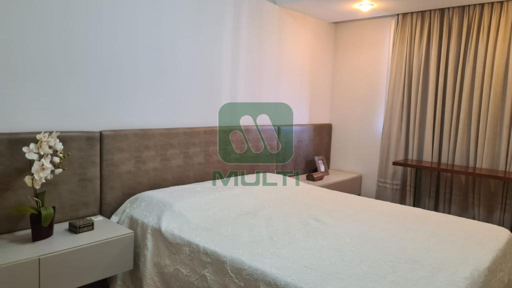 Apartamento à venda com 4 quartos, 190m² - Foto 22