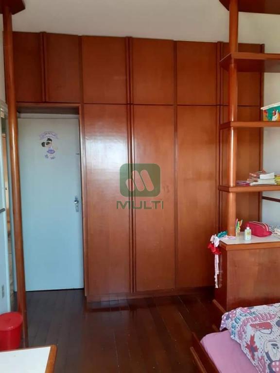 Apartamento à venda com 3 quartos, 112m² - Foto 9