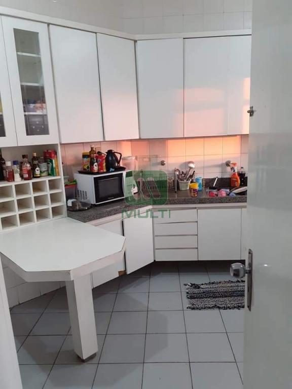 Apartamento à venda com 3 quartos, 112m² - Foto 13