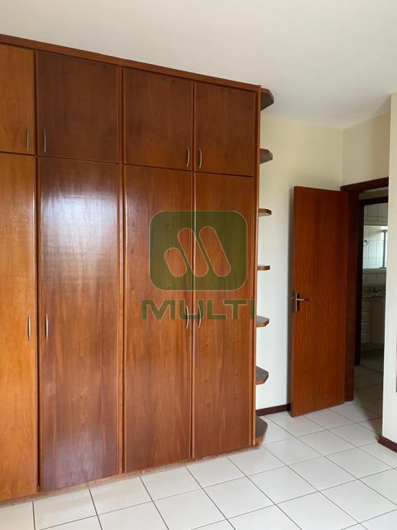 Apartamento à venda com 3 quartos, 95m² - Foto 4