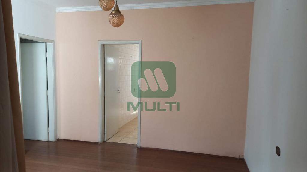 Apartamento à venda com 3 quartos, 103m² - Foto 1