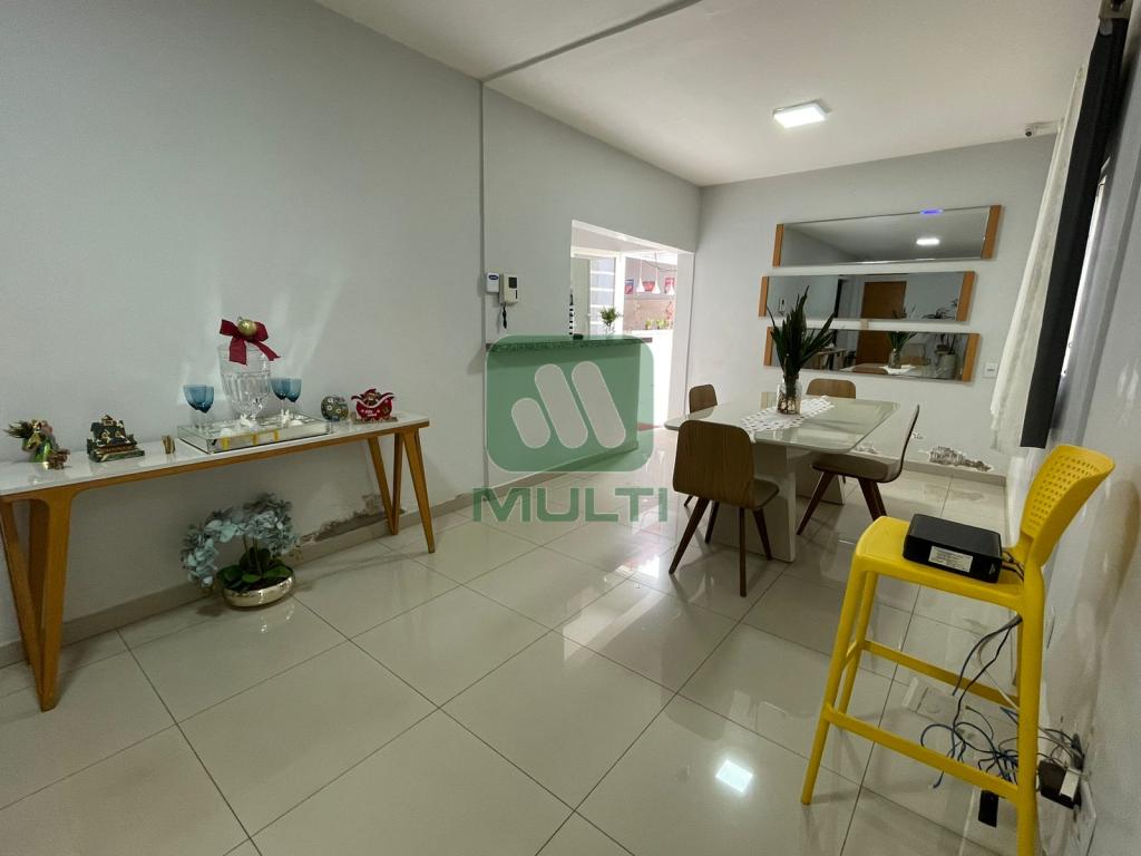 Casa à venda com 3 quartos, 190m² - Foto 7