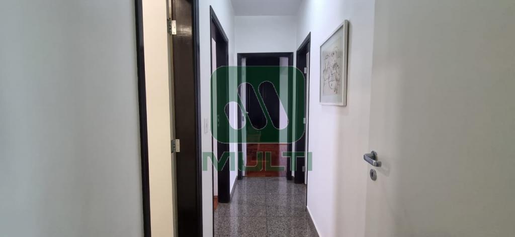 Apartamento à venda com 3 quartos, 164m² - Foto 8