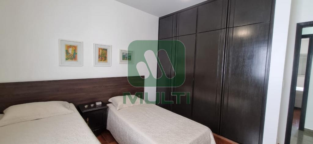 Apartamento à venda com 3 quartos, 164m² - Foto 10