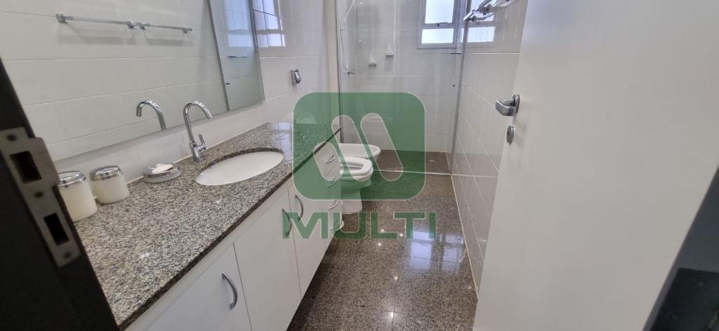 Apartamento à venda com 3 quartos, 164m² - Foto 11