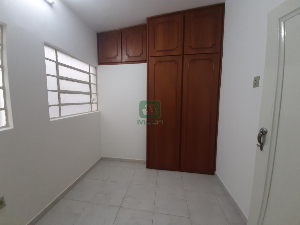 Casa à venda com 4 quartos, 550m² - Foto 5