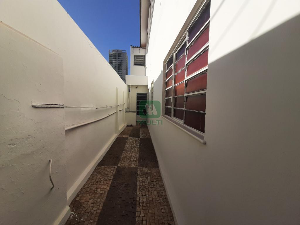 Casa à venda com 4 quartos, 550m² - Foto 23