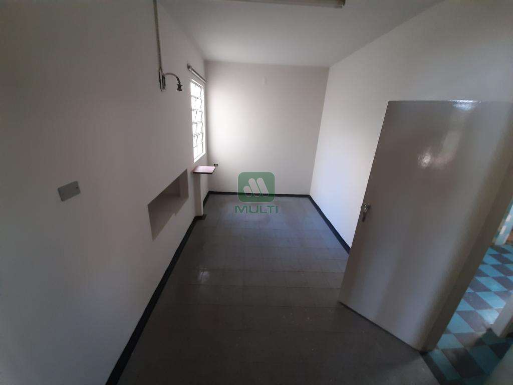 Casa à venda com 4 quartos, 550m² - Foto 39