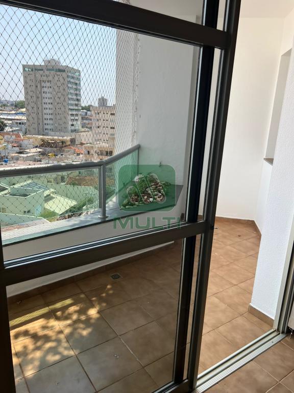 Apartamento à venda com 3 quartos, 145m² - Foto 4