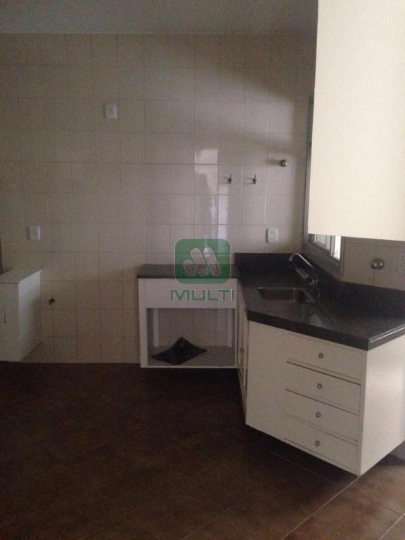 Apartamento à venda com 3 quartos, 145m² - Foto 5