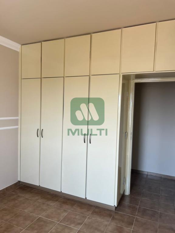 Apartamento à venda com 3 quartos, 145m² - Foto 15