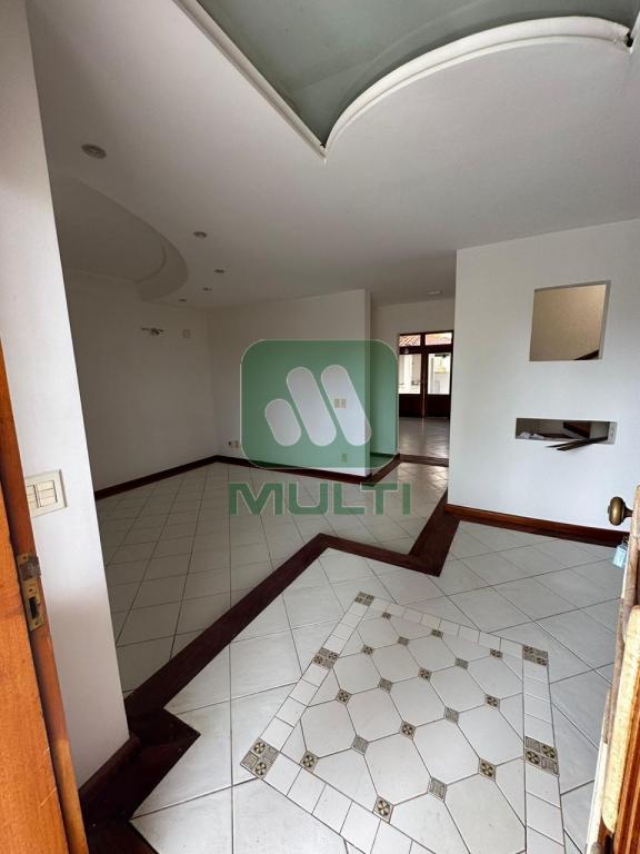 Casa à venda com 5 quartos, 400m² - Foto 5