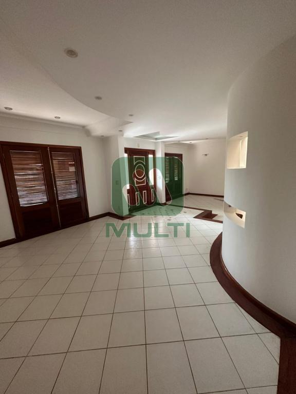 Casa à venda com 5 quartos, 400m² - Foto 7