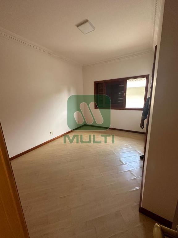 Casa à venda com 5 quartos, 400m² - Foto 16